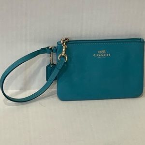 Coach wristlet wallet